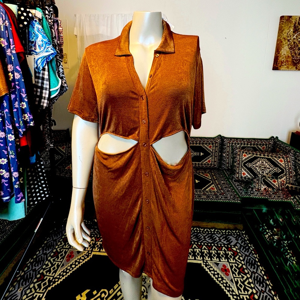NWT Rue21: Rust Cut-Out Button-Up Dress - Picture 15 of 16